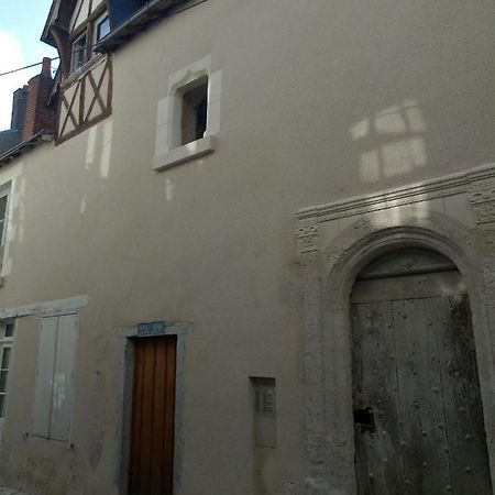 Charme Et Confort Blois Centre Apartman Kültér fotó